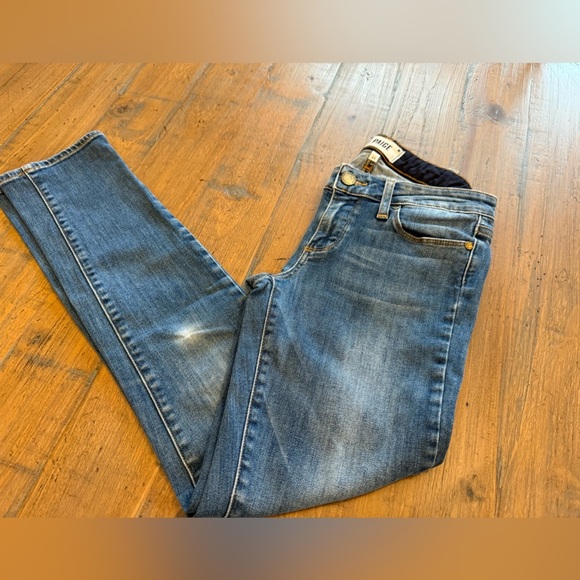 PAIGE Denim - Paige woman’s Skyline Ankle Peg style jean. Size 24. Made in USA.
